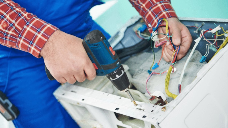 Bağcılar Westinghouse Westinghouse çamaşır makinesi kart tamiri – Su almama arızası orijinal parça ile giderildi. - Teknik servis örneği